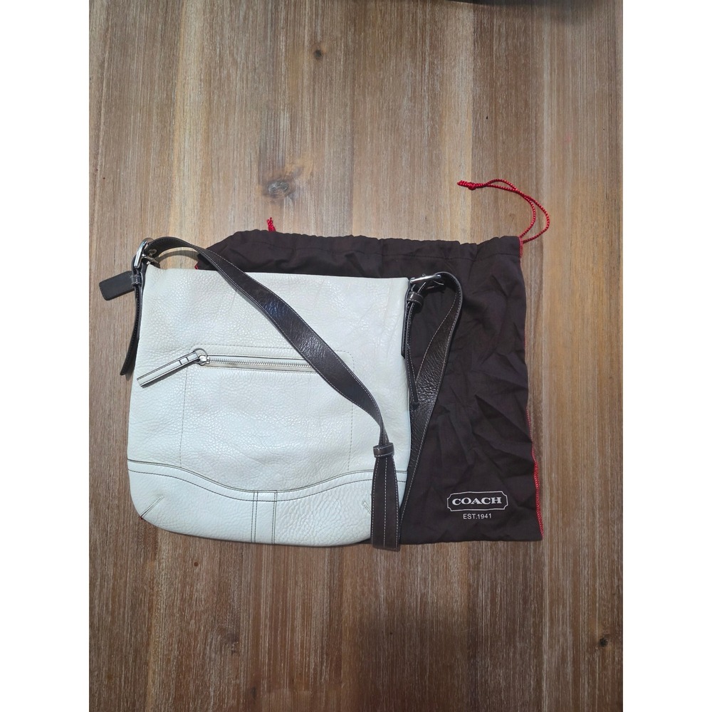 Coach Vintage Pebbled Leather Crossbody Shoulder Y2K Vintage Bag.
